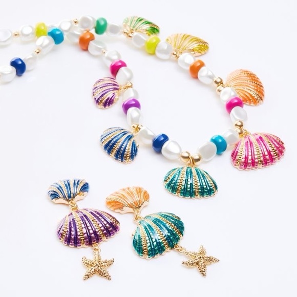 Betsey Johnson Shell Charm Pearl Statement Necklace Multi NEW - Picture 9 of 9